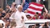 El papa León XIV muestra con orgullo su fanatismo por los White Sox en el Vaticano